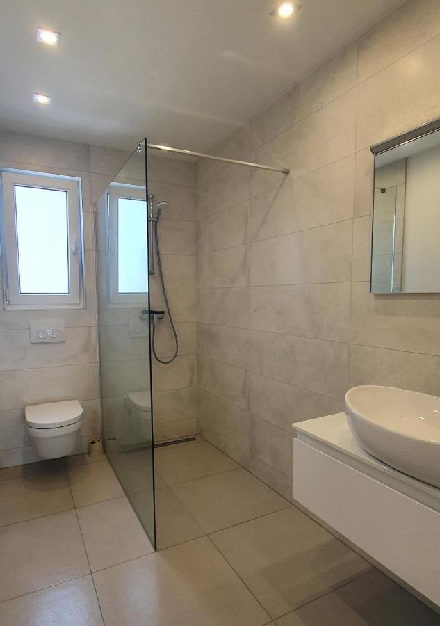 Kober Apartments Krk Krk Town Bagian luar foto