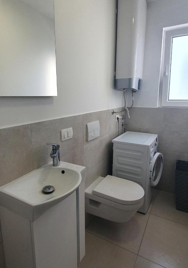Kober Apartments Krk Krk Town Bagian luar foto